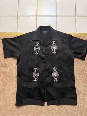 Black Short-Sleeve Embroidered Guayabera Shirt